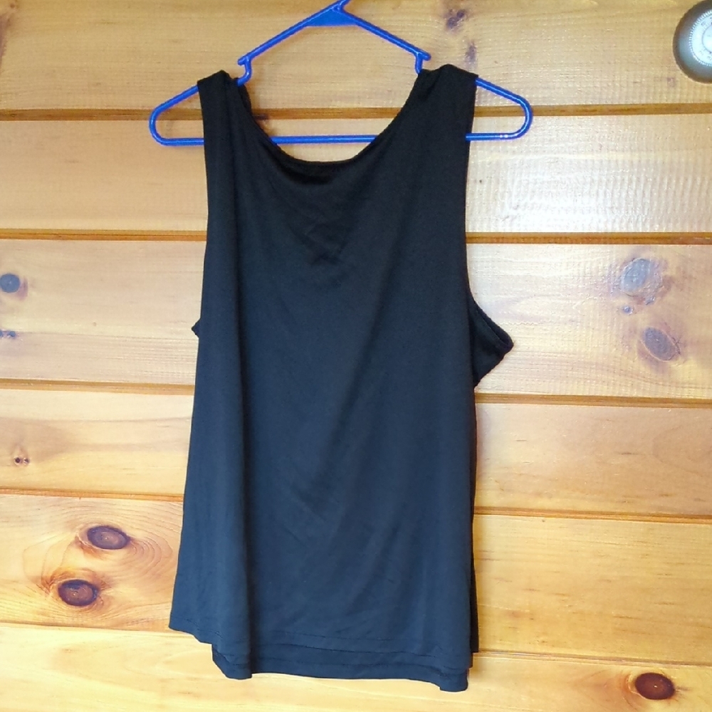 Black Sleeveless Women's Top - Picture 3 of 3